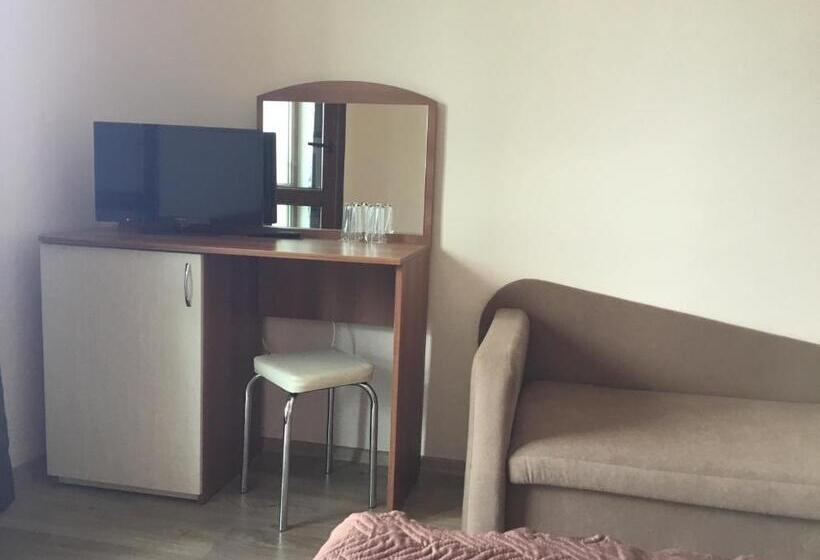 اتاق اساندارد با چشم‌انداز جانبی به دریا, къща за гости емона,обзор