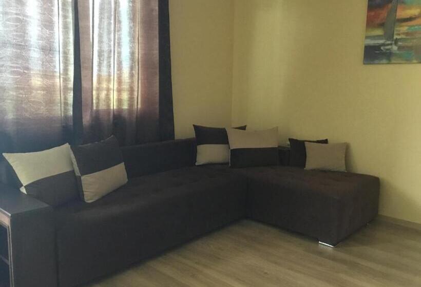 آپارتمان 1 خوابه با تراس, къща за гости емона,обзор