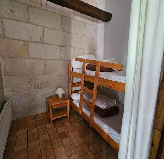 חדר סטנדרט לארבעה, La Grange Aux Moines