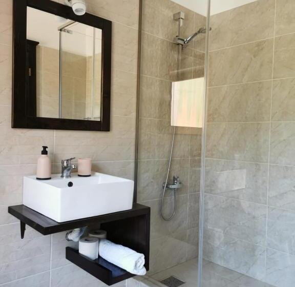 スタンダードスタジオ, Mateo Transalpina