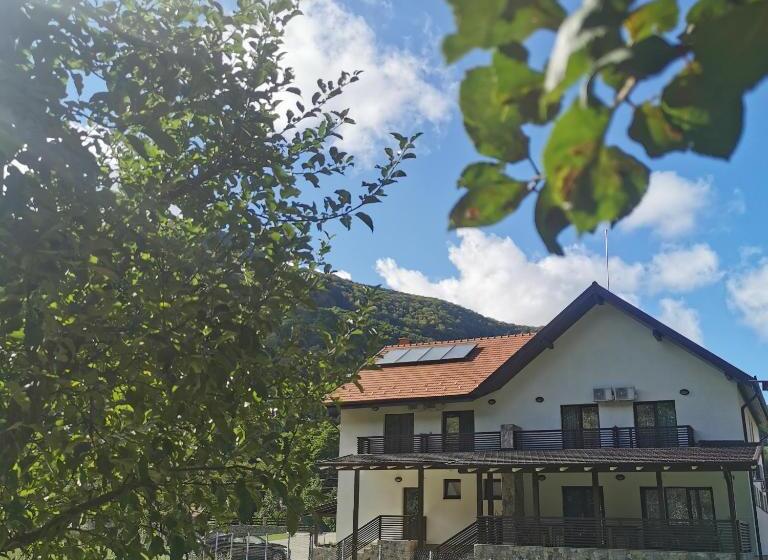 １ベッドルームハウス, Mateo Transalpina