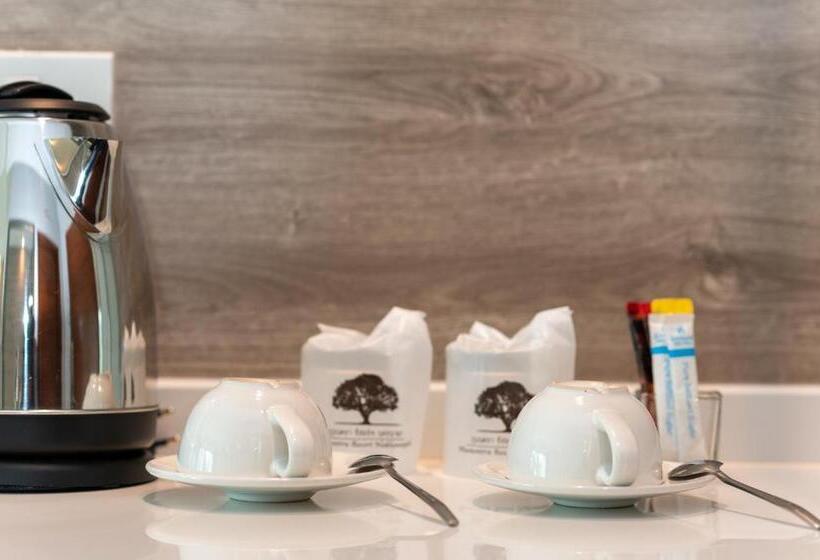 スーペリアールーム, Phumontra Resort Nakhon Nayok