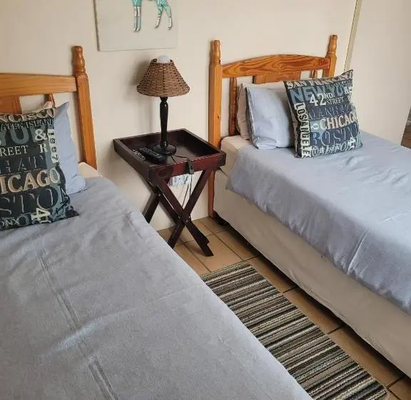 スタンダードルーム, Fig Tree Manor Self Catering