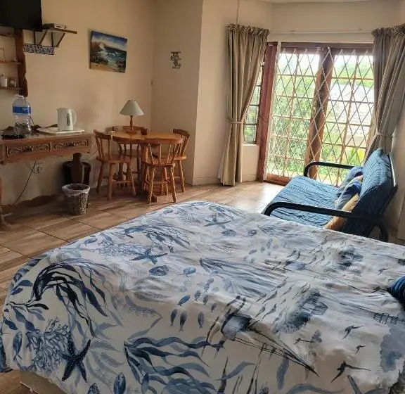 ガーデンビューファミリールーム, Fig Tree Manor Self Catering
