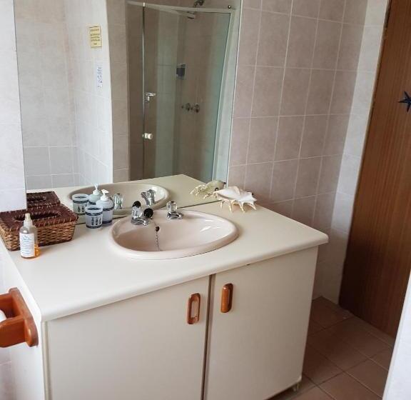 חדר סטנדרט נוף לבריכה, Fig Tree Manor Self Catering