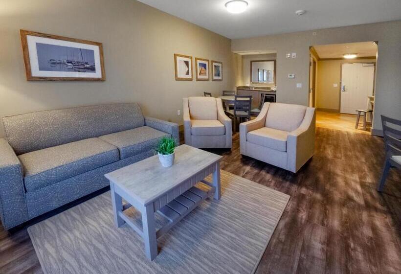 جناح, Chautauqua Harbor Hotel   Jamestown