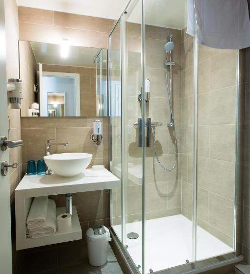 标准工作室, Auberge Des Grands Bois