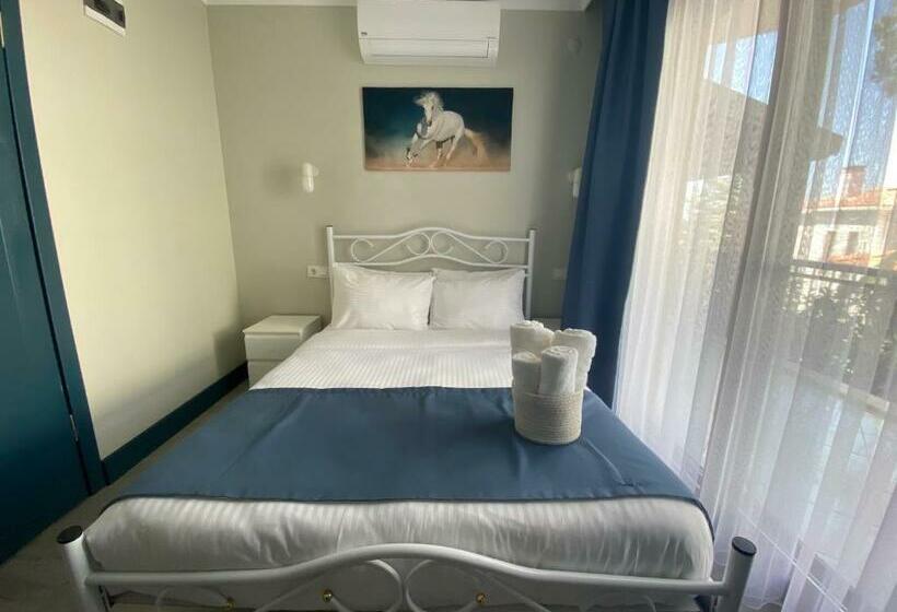 Номер Стандарт Вид на Море с Балконом, Cunda Villa Anka