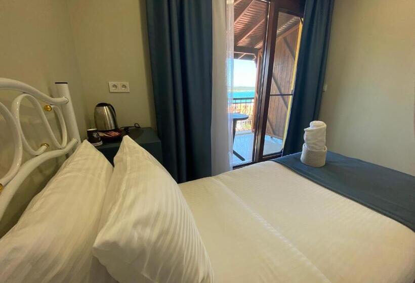 Triple Room Sea View, Cunda Villa Anka