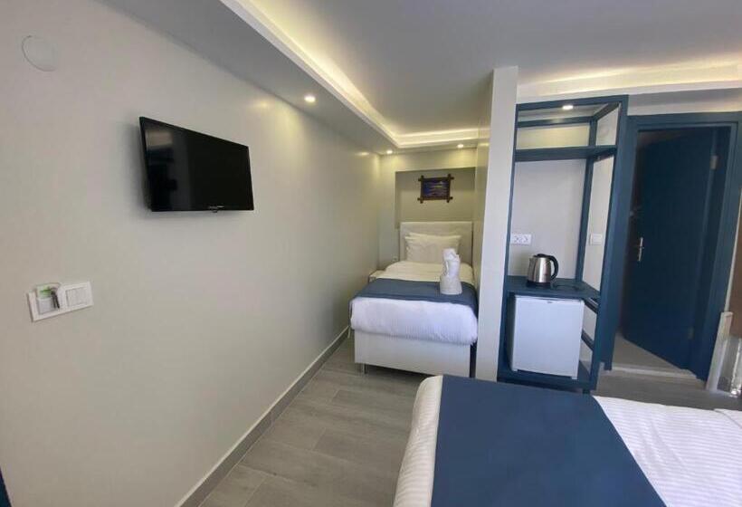 Трехместный Номер Стандарт Вид на Сад, Cunda Villa Anka