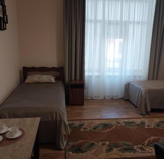 غرفة قياسية ثلاثية, Korona