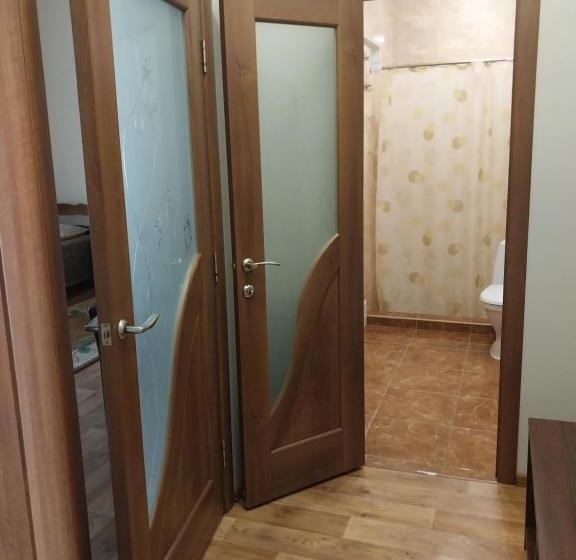 غرفة قياسية ثلاثية, Korona