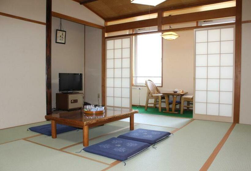 ファミリールーム, Oyabe City Cycling Terminal