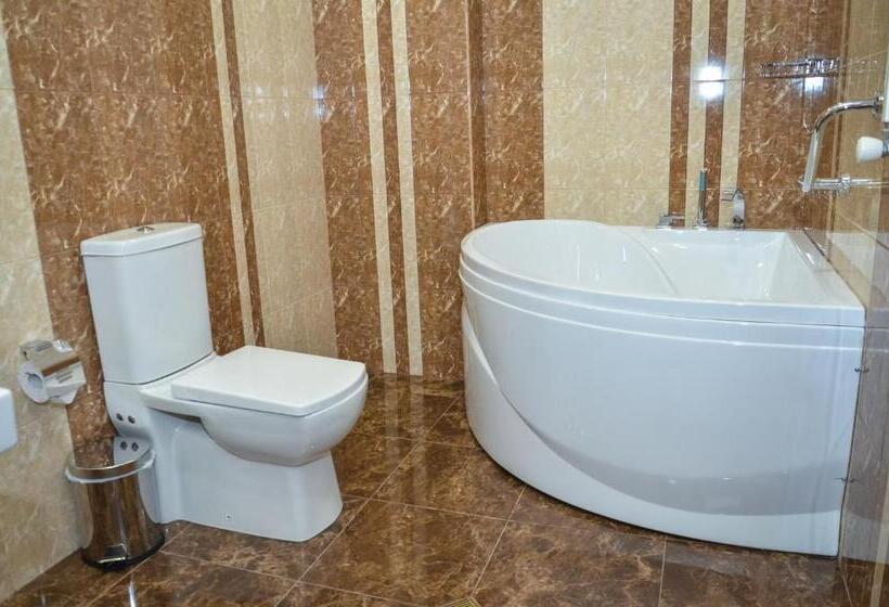 标准三人间, Rubin