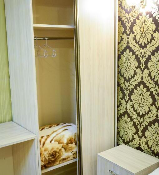 经典四人房间, Rubin