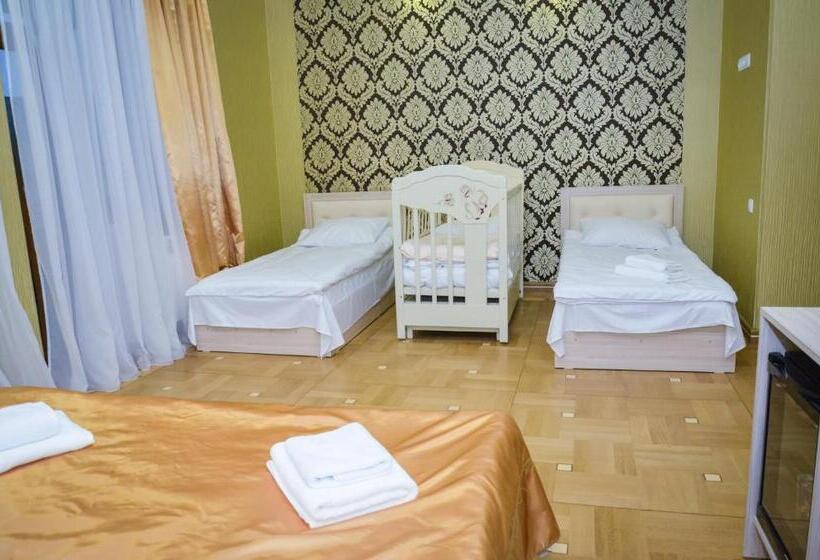 经典四人房间, Rubin