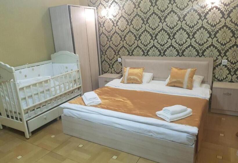 经典四人房间, Rubin