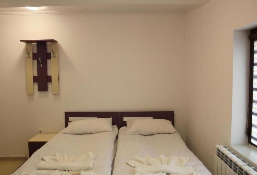 חדר סטנדרט, къща за гости мишурови