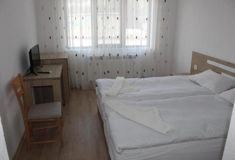 חדר סטנדרט, къща за гости мишурови