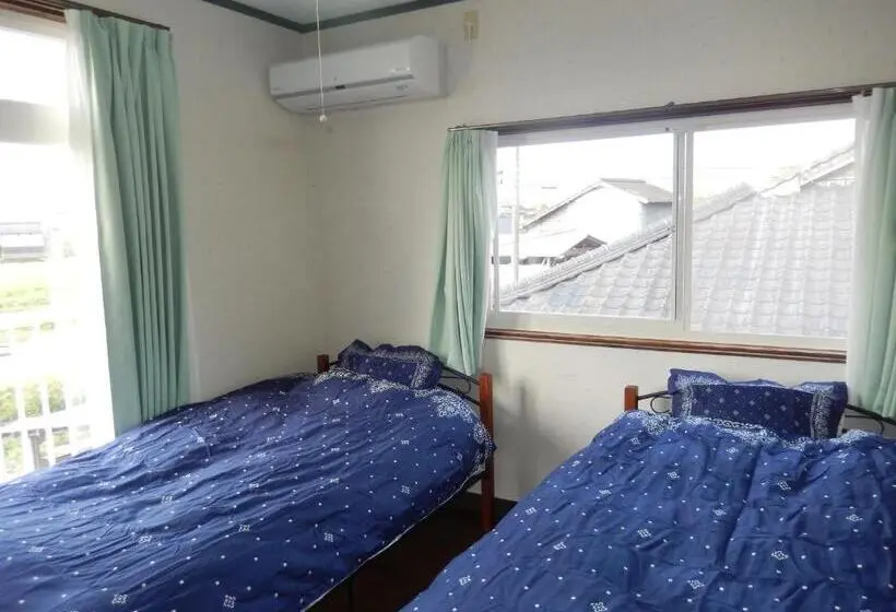 ４ベッドルームハウス, B&b Toyonoakari