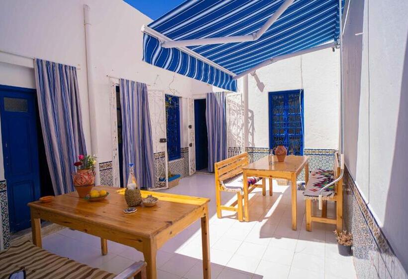 اتاق راحتی سه تخته, Dar Aida Zaghouan