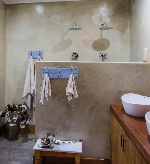 חדר סטנדרט נוף לגינה, Three Birds Country House