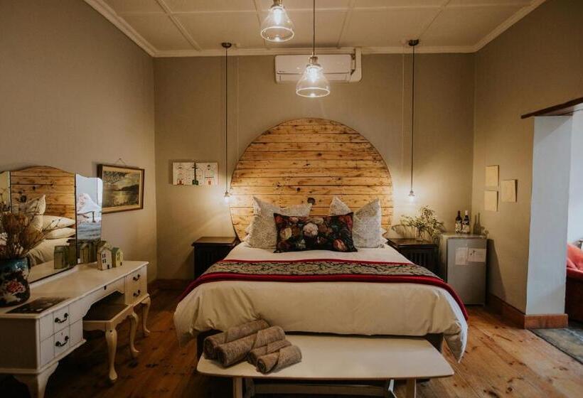 חדר דלוקס לשלושה, Three Birds Country House