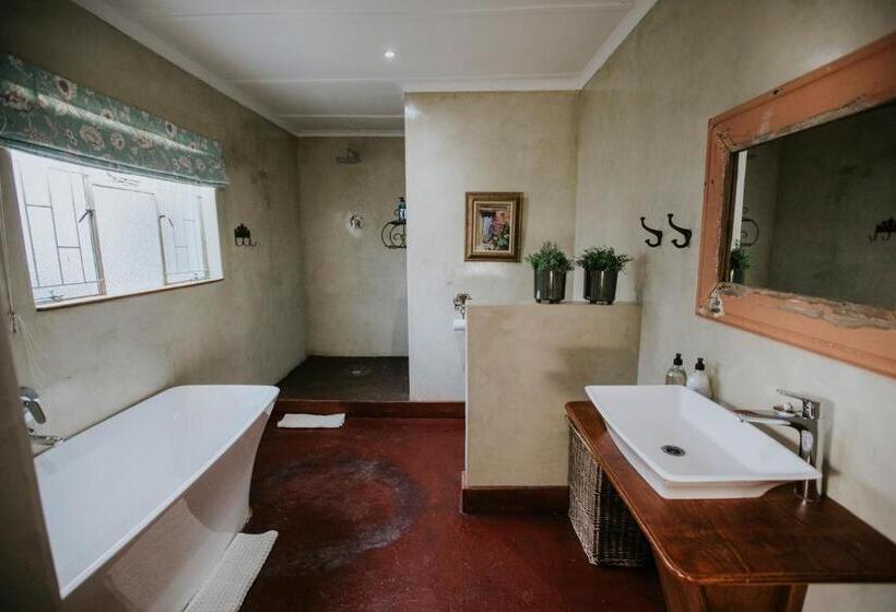Трехместный Номер Deluxe, Three Birds Country House