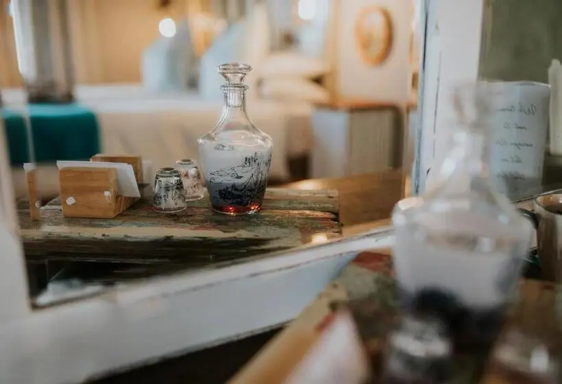 スーペリアファミリールーム, Three Birds Country House