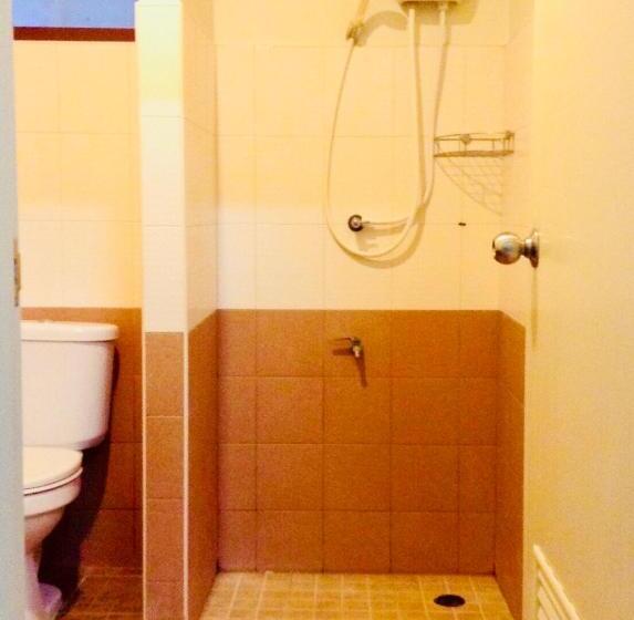 חדר אקונומי, Wassana Sitdharma Guesthouse