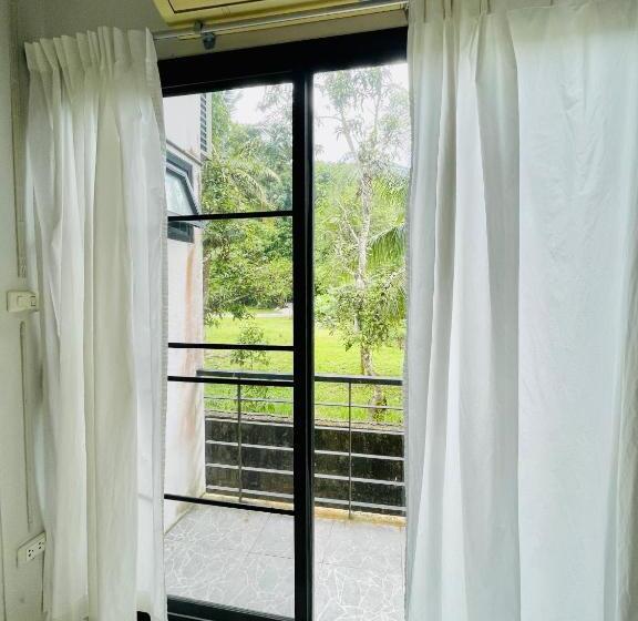 Номер Deluxe, Wassana Sitdharma Guesthouse