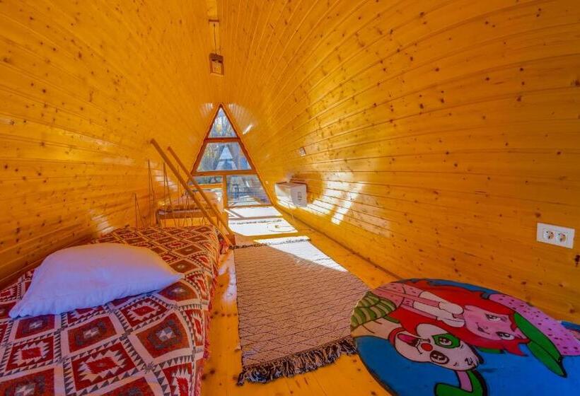 デラックスバンガロー, Pensiunea La Maria Lu  Sandoiu