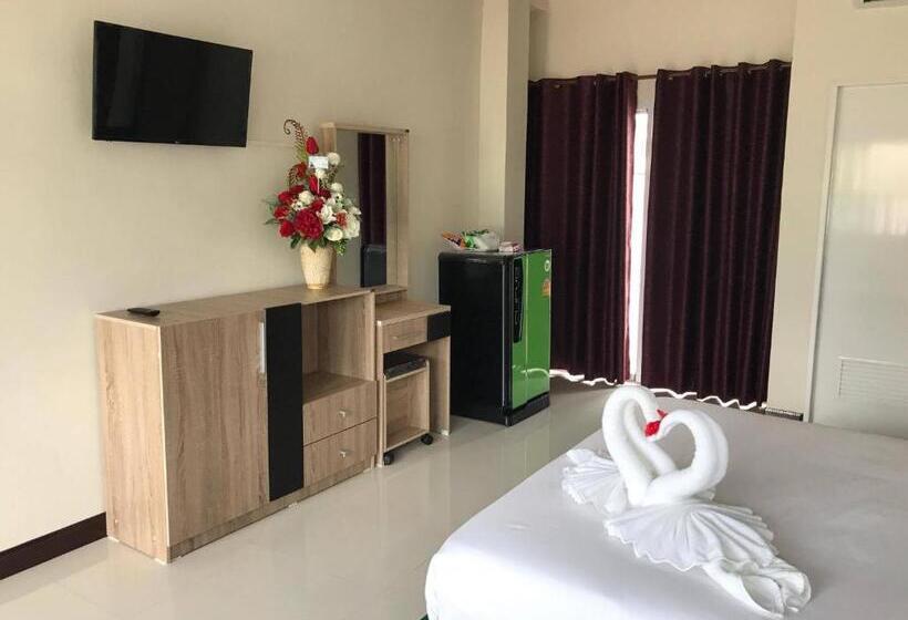 غرفة قياسية مزوَّدة بشُرفة, The Wisdom Residence