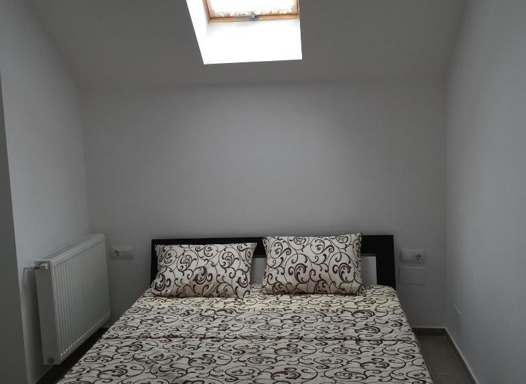 スタンダードルーム, Royal 60