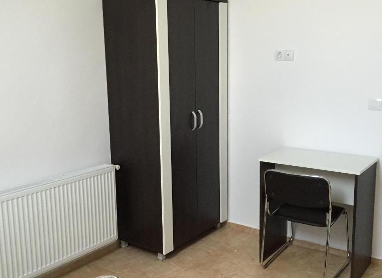 スタンダードルーム, Royal 60