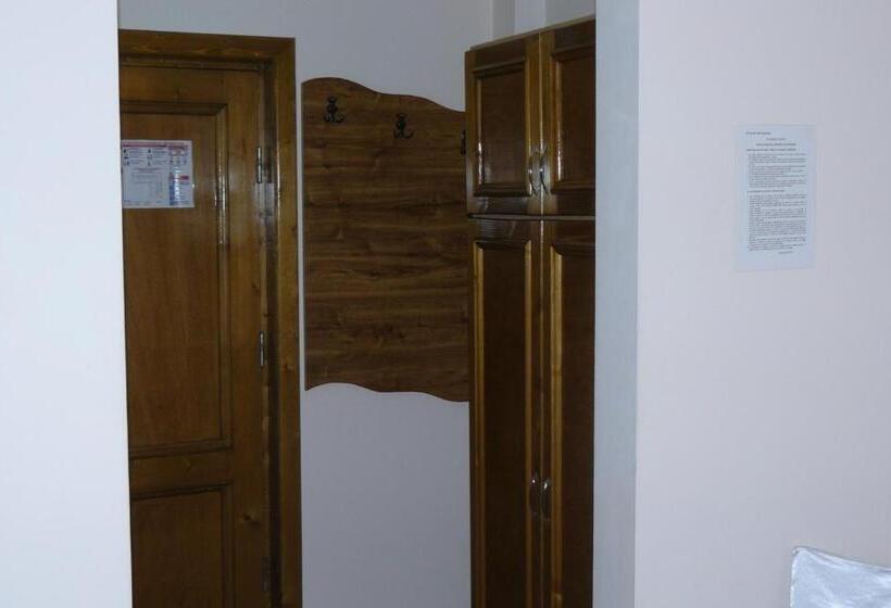 Номер Стандарт, Adial