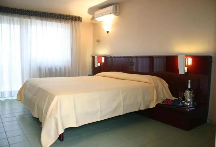Standard-huone, Grand Hotel Dei Cesari Dependance
