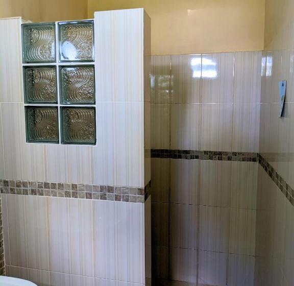 חדר סטנדרט, Lawns