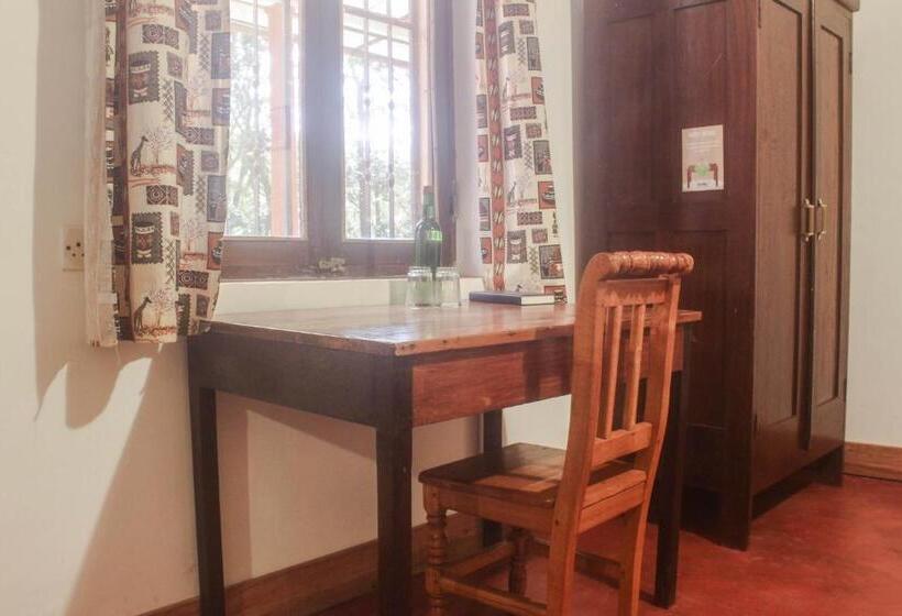 חדר סטנדרט, Lawns