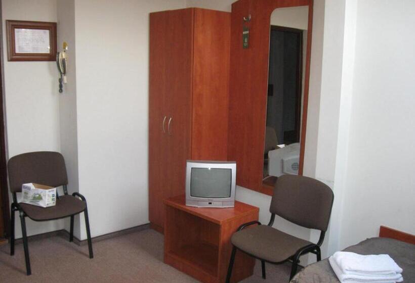 Трехместный Номер Комфорт, Mirage