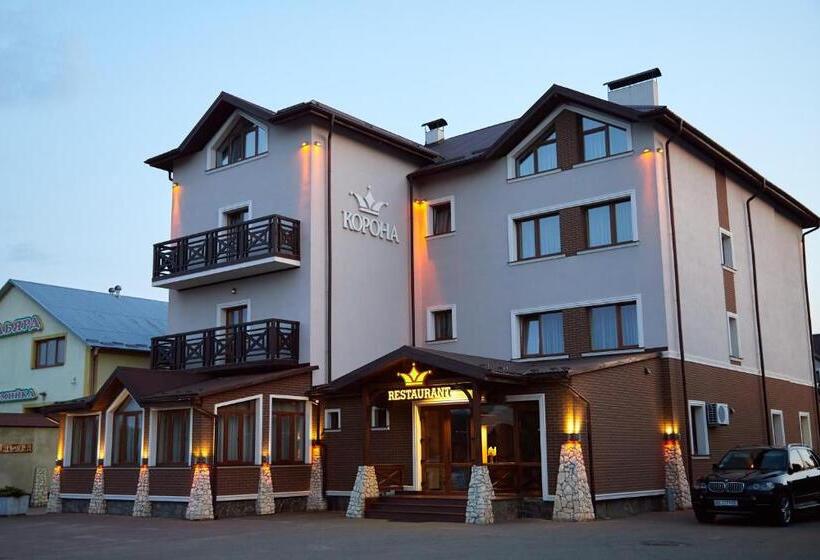 חדר משפחתי, Korona