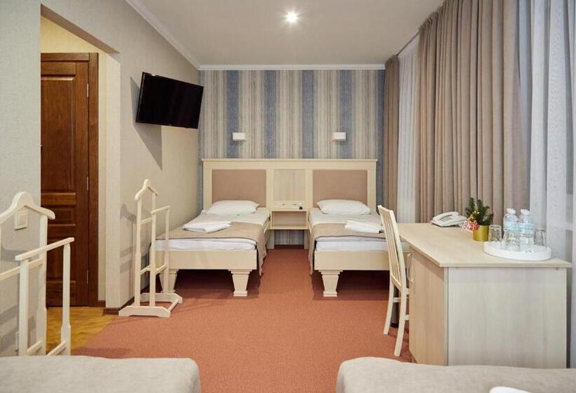 חדר סטנדרט לארבעה, Korona