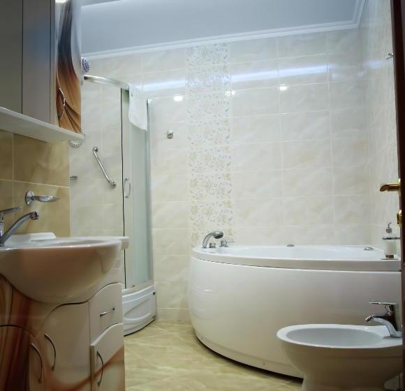 Suite with lake view, Motel Kurortnyy & Spa