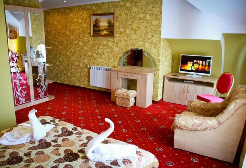 Suite with lake view, Motel Kurortnyy & Spa