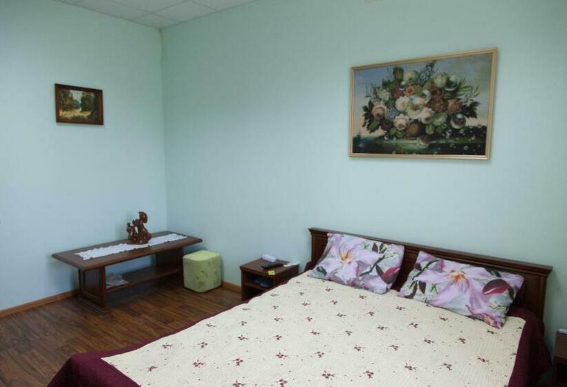 חדר סטנדרט, Alekselena