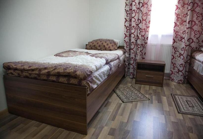 חדר סטנדרט נוף לגינה, Alekselena