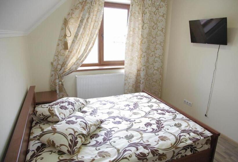 חדר סטנדרט, Alekselena