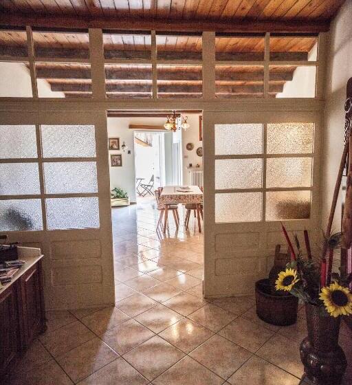 דירת שני חדרים, Casa Alice