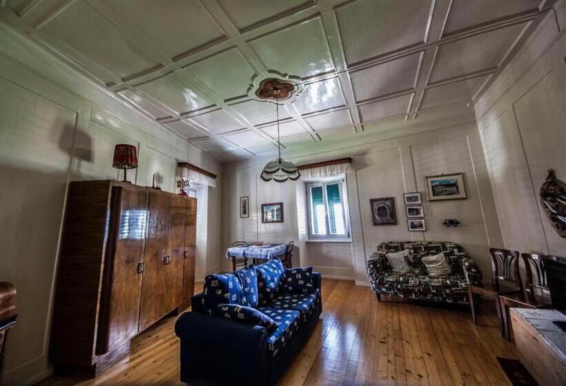 דירת שני חדרים, Casa Alice