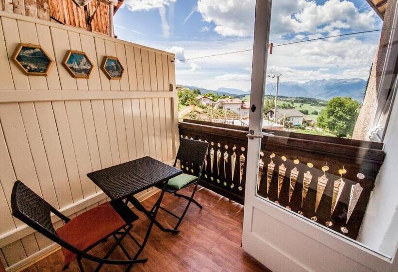 דירת שני חדרים, Casa Alice